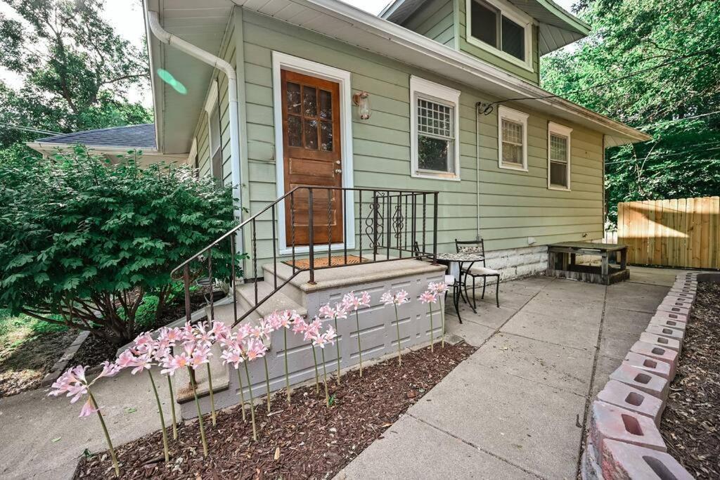 B St. Bungalow - Charming 6 Bd In Heart Of Lincoln. Walk To Gardens And Zoo, 8 Minute Drive To Campus/Downtonw Villa Екстериор снимка